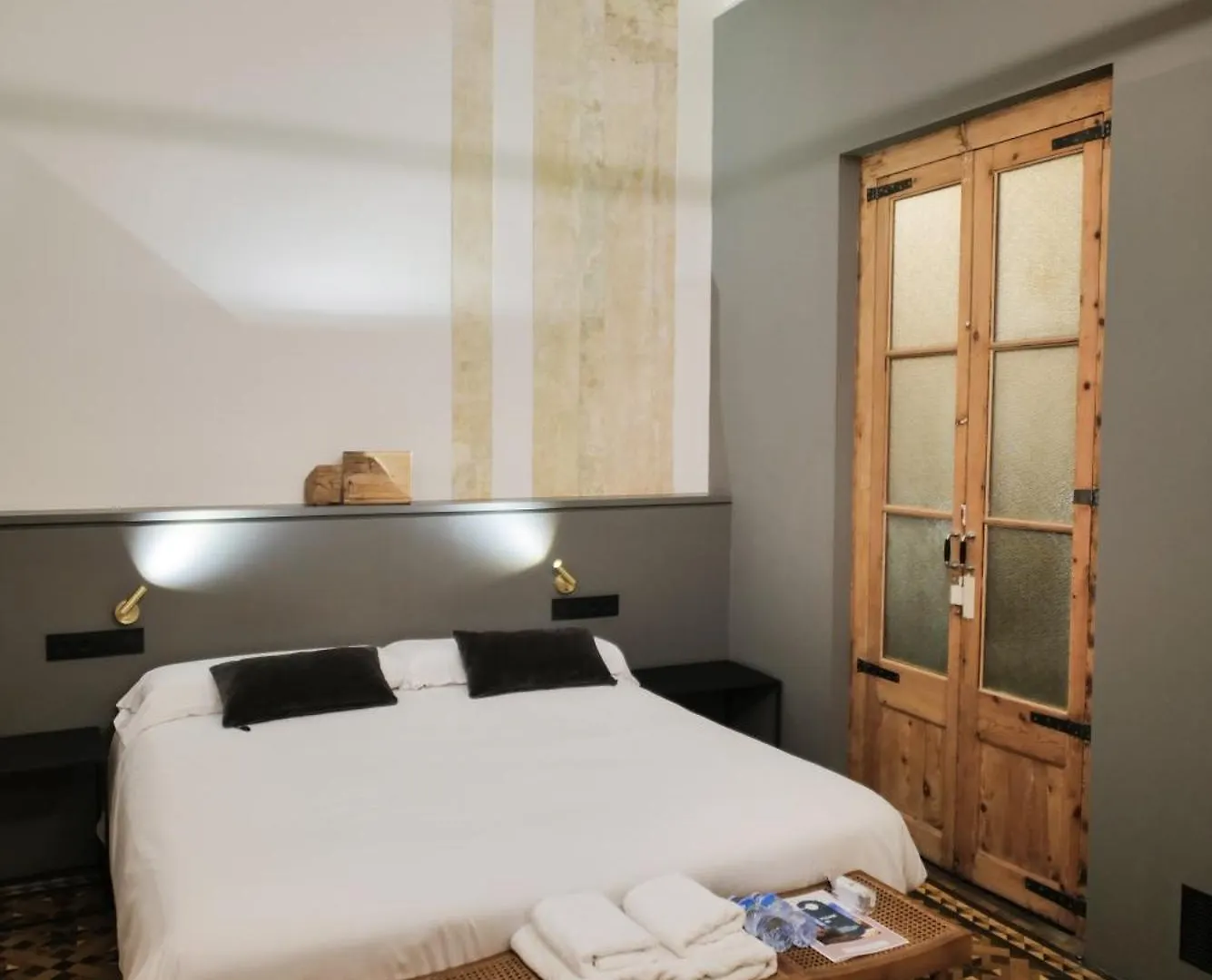 Hostal Porxos Garden Barcelona 0*,  Spanien