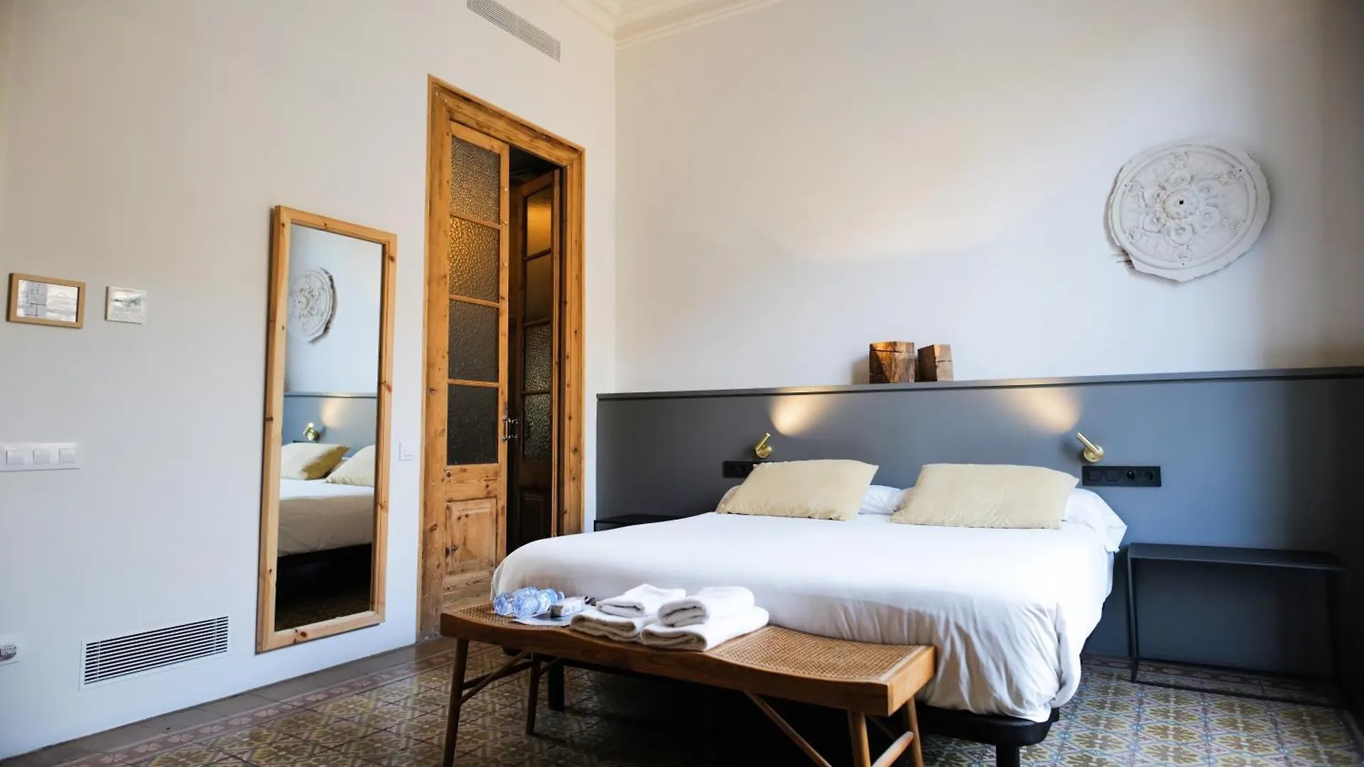 Hostal Porxos Garden Barcelona Pensionat
